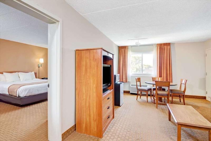 Hampton Atlantic 3*